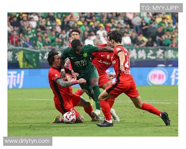 中超联赛新风潮：国内足球崛起的机遇与挑战分析