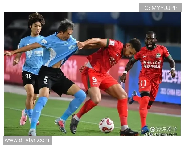 中超积分榜更新解析:各队表现波动,争冠与保级形势愈加激烈 中超积分榜更新解析:各队表现波动,争冠与保级形势愈加激烈