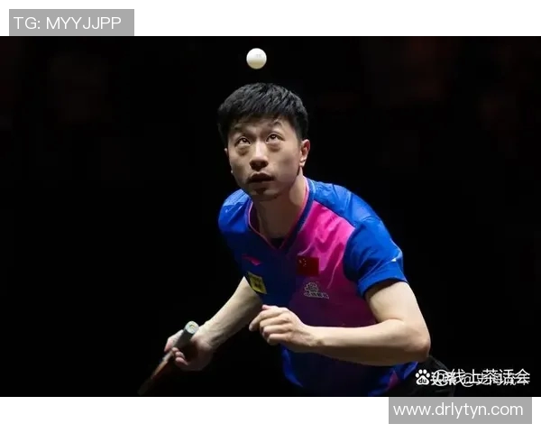 中国足球明星传奇：从绿茵场上的英雄到国民偶像的辉煌历程